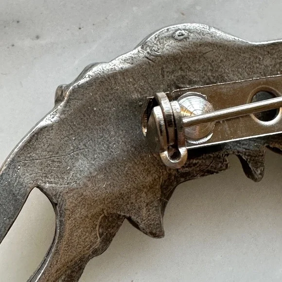 Vintage Floral Pewter Brooch Pin - Picture 4 of 5